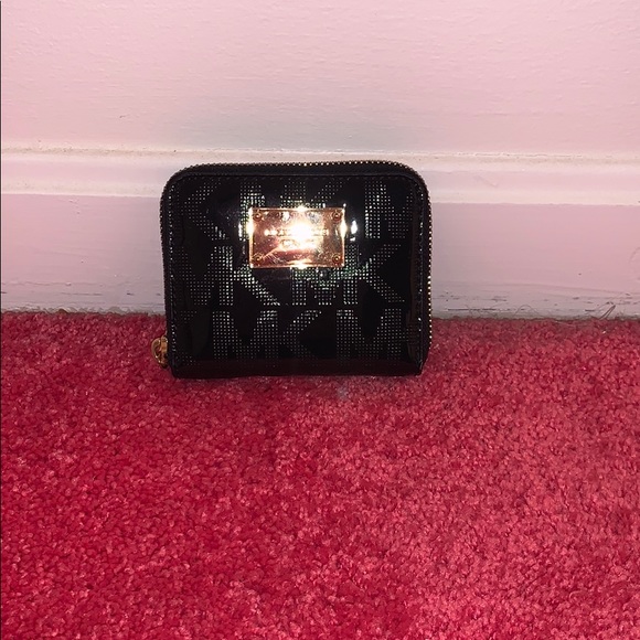 Small little wallet - Picture 1 of 3